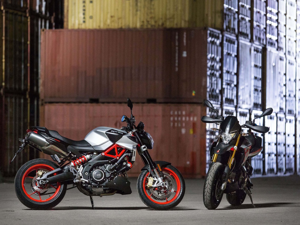 Фото мотоцикла Aprilia Dorsoduro 900